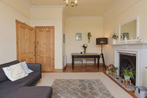3 bedroom flat for sale, 52/4 Craighall Road, Edinburgh, EH6 4RU