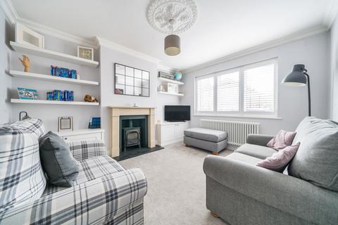 32 Edward Road, Hampton Hill, Hampton, TW12 1LG