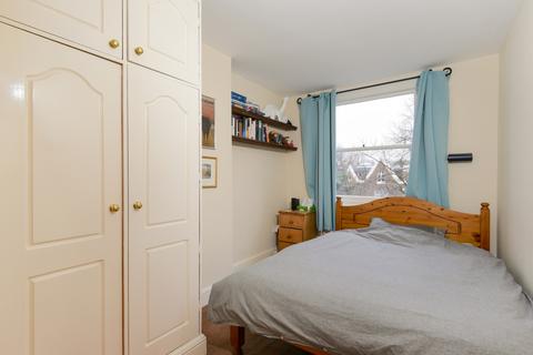 2 bedroom flat to rent, Belgrave Gardens St Johns Wood NW8