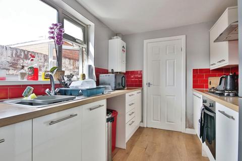 2 bedroom terraced house for sale, Thoresby Street, Hull, HU5 3RE