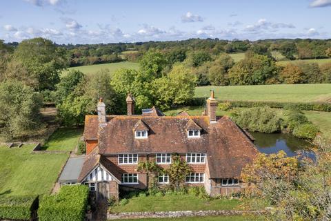Boxhurst Boxhurst, Sandhurst, Cranbrook, TN18 5PE
