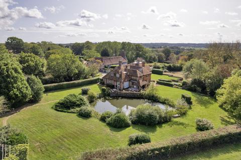 Boxhurst Boxhurst, Sandhurst, Cranbrook, TN18 5PE