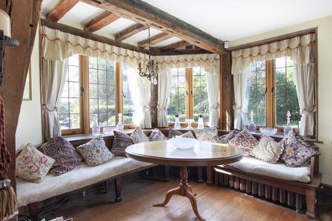 Boxhurst Boxhurst, Sandhurst, Cranbrook, TN18 5PE