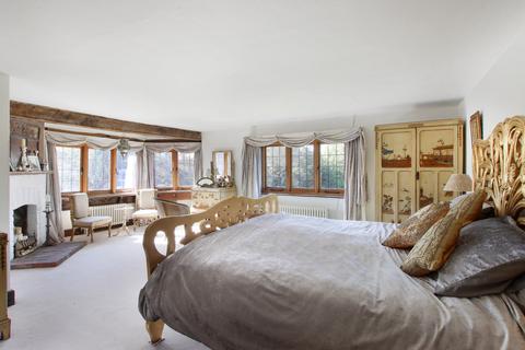 Boxhurst Boxhurst, Sandhurst, Cranbrook, TN18 5PE