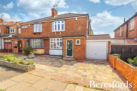 32 Cranham Gardens, Upminster, RM14 1JG