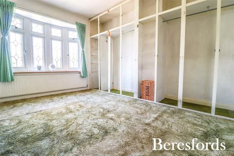 32 Cranham Gardens, Upminster, RM14 1JG