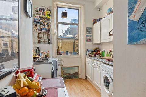 1 bedroom flat for sale, Kentish Town Road, NW5