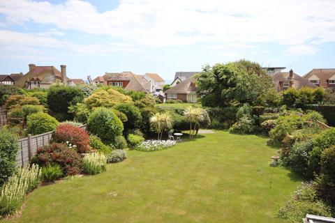 3 bedroom bungalow for sale, Cooden Drive, Bexhill-on-Sea, TN39