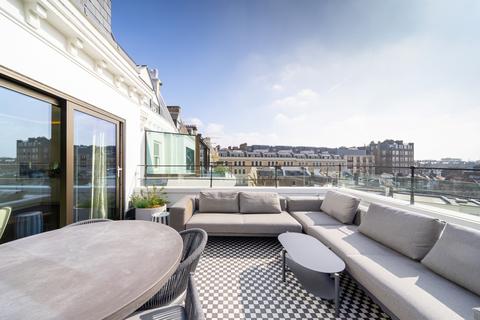 2 bedroom apartment to rent, 21-22 Prince of Wales Terrace, London W8