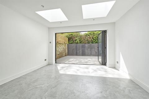 3 bedroom detached house to rent, Latimer Road, London, W10