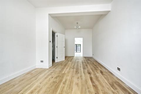 4 bedroom terraced house to rent, Latimer Road, London, W10