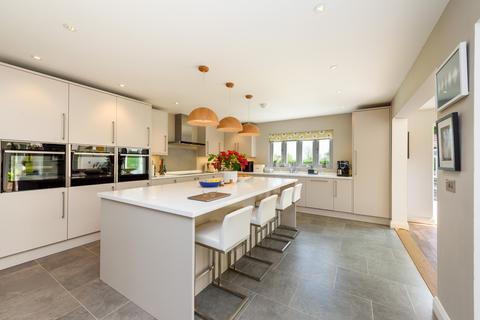 5 bedroom detached house for sale, Mill Road, Somerton TA11