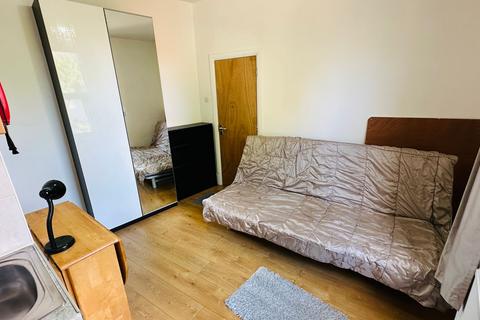 Studio to rent, STUDI O FLAT | AVAILABLE  NOW | EVERY 2 WEEKS RENT, London E11
