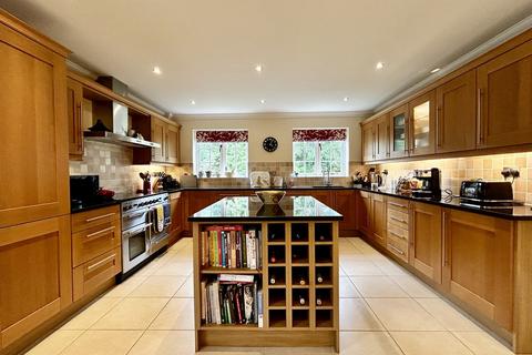 4 bedroom detached house for sale, Main Road, Woodbridge IP12