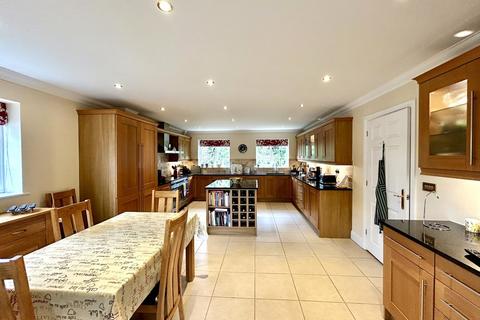 4 bedroom detached house for sale, Main Road, Woodbridge IP12