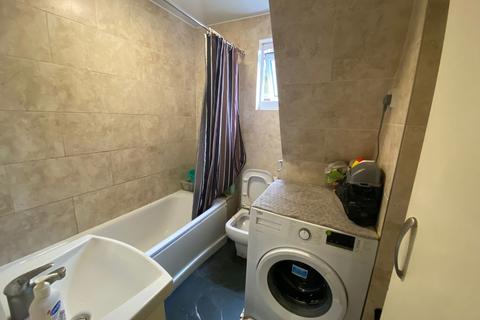 49 Victoria Road, Southall, UB2 4EE