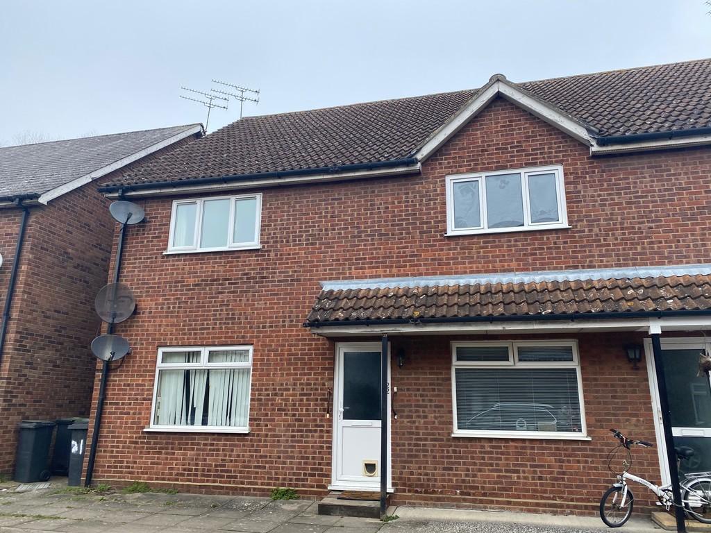 Court, Claydon, IP6 0AN 1 bed flat for sale £120,000