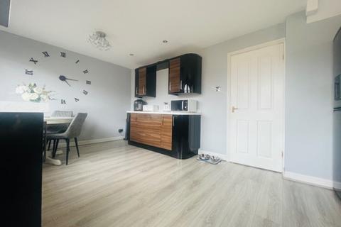 38 Greengate Lane, High Green, Sheffield, S35 3GR