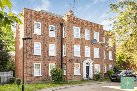 2 bedroom flat for sale, River Bank, London, N21