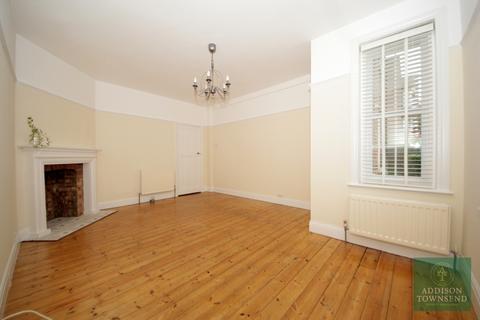 2 bedroom flat for sale, River Bank, London, N21