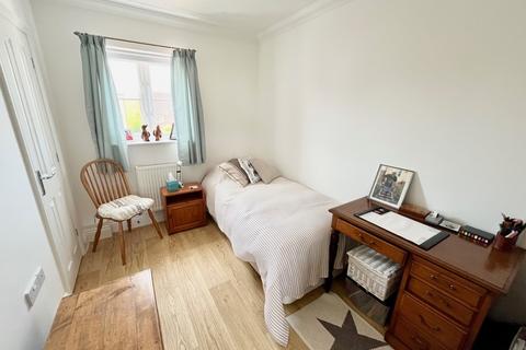 2 bedroom flat for sale, Saxmundham