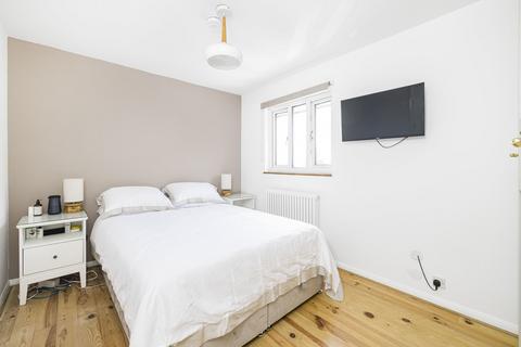 1 bedroom end of terrace house for sale, William Booth Road, London