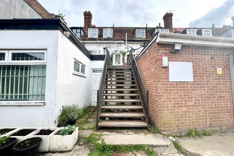 1 bedroom flat to rent, Uxbridge Road, Hayes UB4