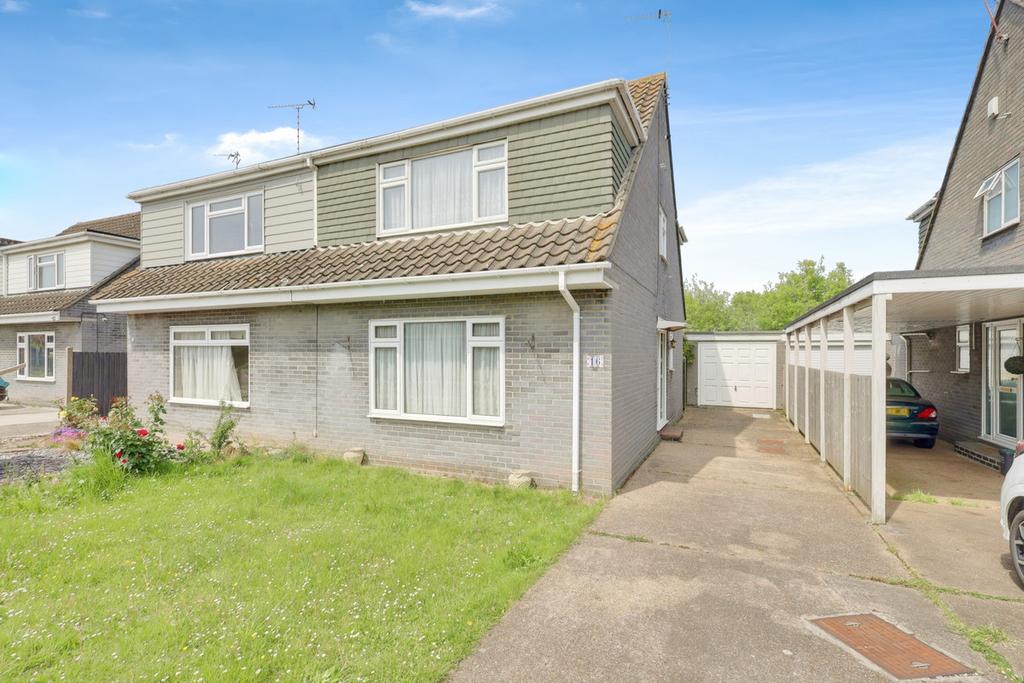 Glebelands, Benfleet, SS7 3 bed semidetached house for sale £350,000