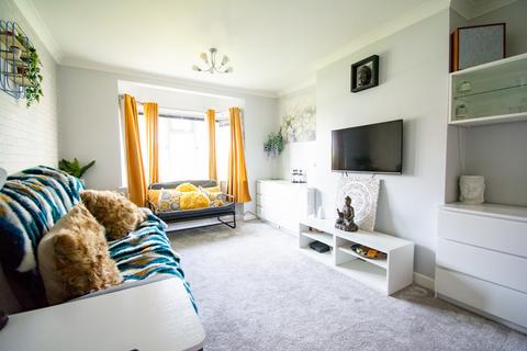 Flat 10, Cecil Court Charminster Road, Bournemouth, BH8 9RY