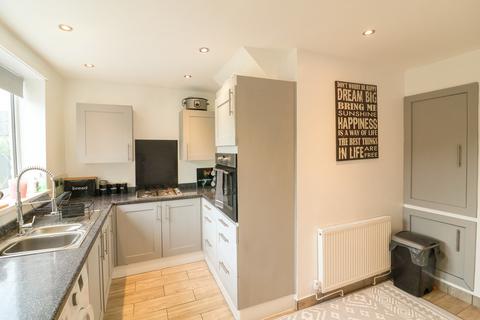 3 bedroom terraced house for sale, Ridings Road, Glossop SK13