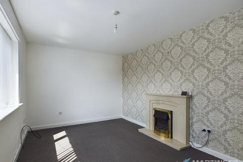 2 bedroom apartment to rent, Derwent Road, Lytham St. Annes FY8