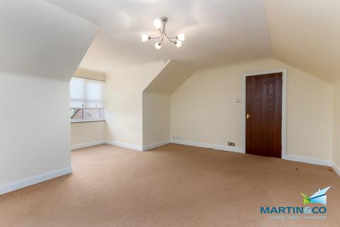 2 bedroom apartment to rent, Oakwood Close, Blackpool FY4
