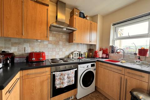 2 bedroom apartment for sale, Whitehall Road, Lower Wortley