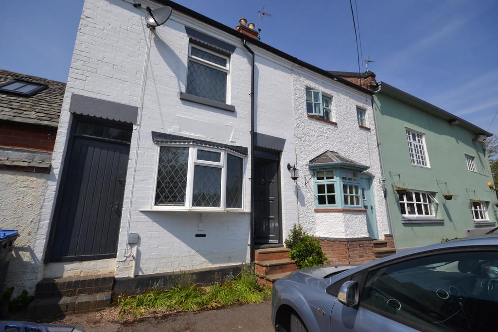 Orchard Lane, Leicester LE8 2 bed cottage - £900 pcm (£208 pw)