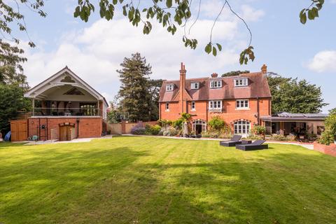 5 bedroom link detached house for sale, The Drive, Tonbridge, Kent, TN9