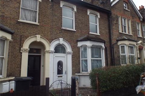 4 bedroom terraced house to rent, Ennersdale Road, Hither Green, London,