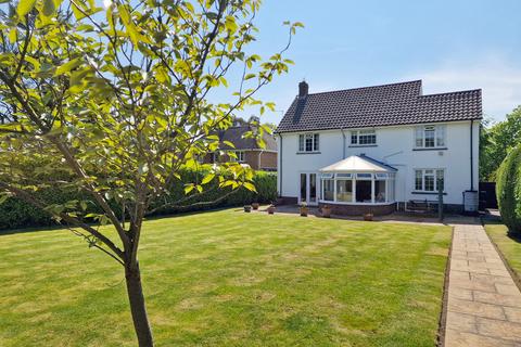 3 bedroom detached house for sale, Belmore Lane, Lymington SO41