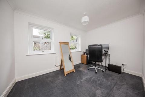 17 Coppice View, Heathfield, TN21 8YS
