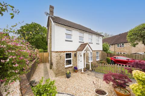 17 Coppice View, Heathfield, TN21 8YS