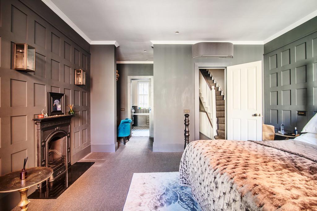 Bedfordbury 27