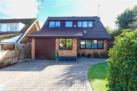 4 bedroom detached house for sale, Kinsbourne Close, Harpenden, Hertfordshire, AL5