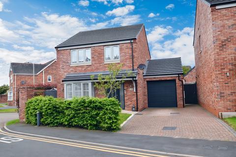 3 bedroom detached house for sale, Tudor Close, Market Drayton