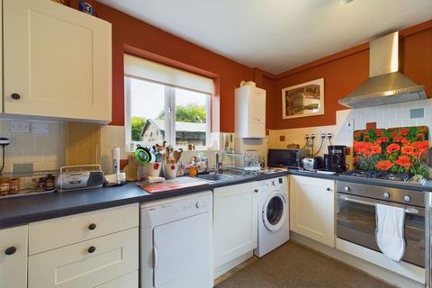 15 Abbots Road, Whitby, YO22 4EA