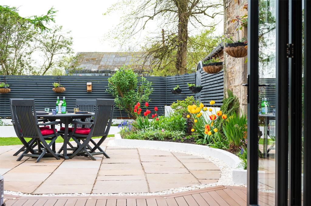Courtyard Garden