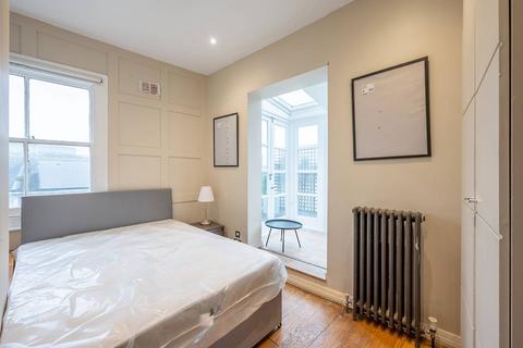 1 bedroom flat to rent, Queenstown Road, Battersea, London, SW8