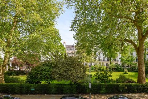 2 bedroom flat for sale, Egerton Gardens, Knightsbridge