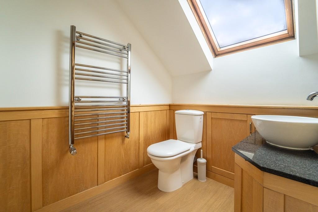4-Bed Barn Conversion, Caughall - Ensuite