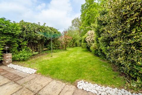 5 Badgers Walk, Caughall, Chester, CH2 4BG