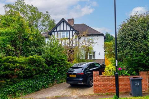 4 bedroom detached house for sale, Selcroft Road, Purley