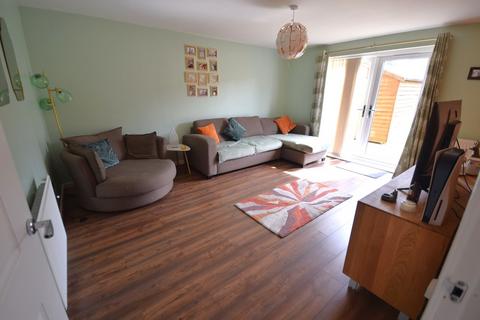 9 Isinglass Drive, Edlington, Doncaster, DN12 1DG